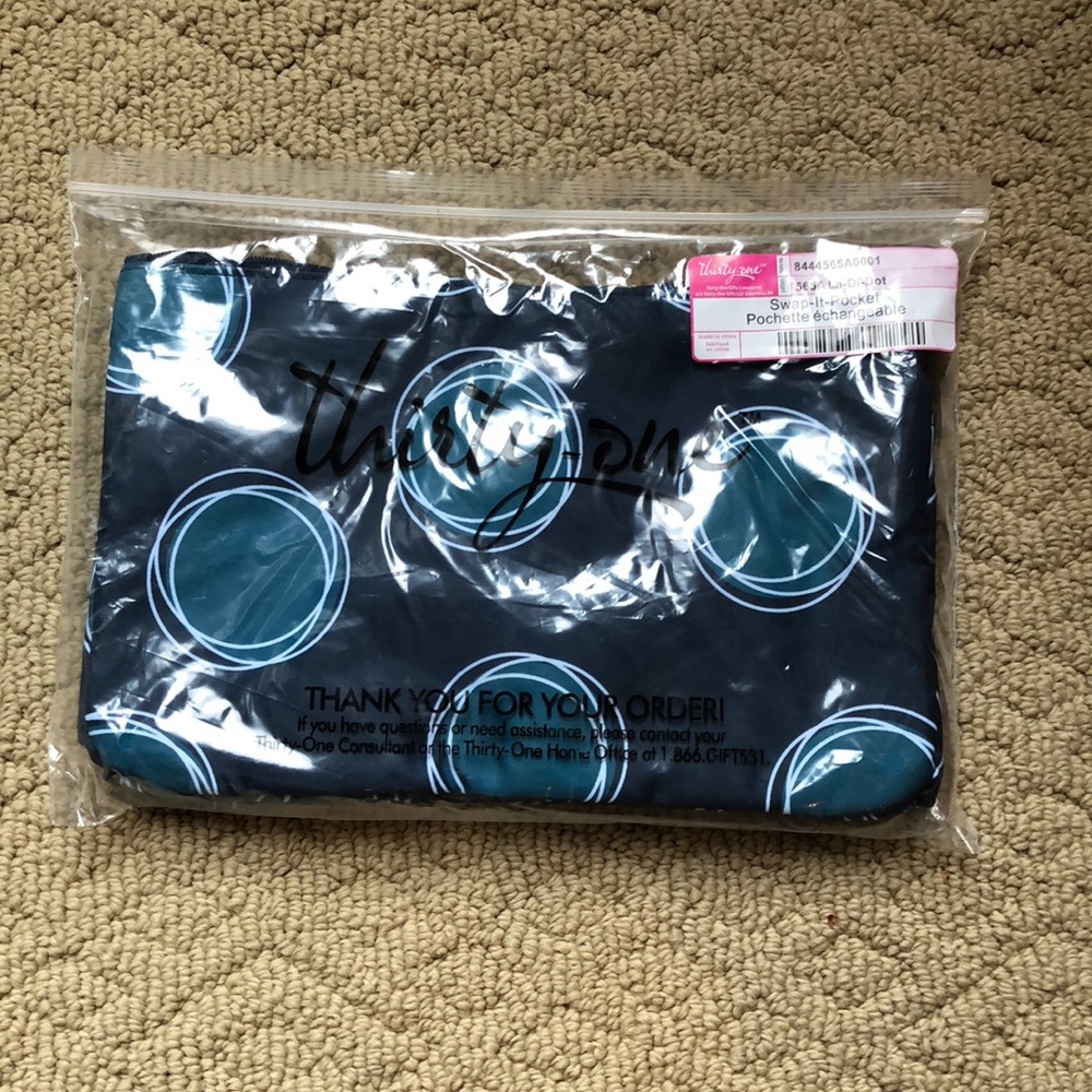 New Thirty-One La-Di-Dot Swap It Pocket